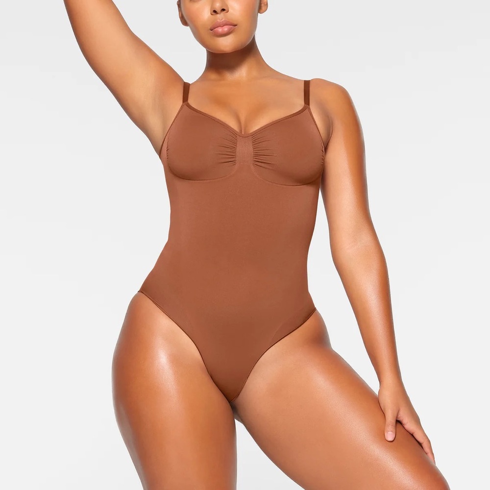 SKIMS Bronx seamless sculpt brief bodysuit xs new never worn